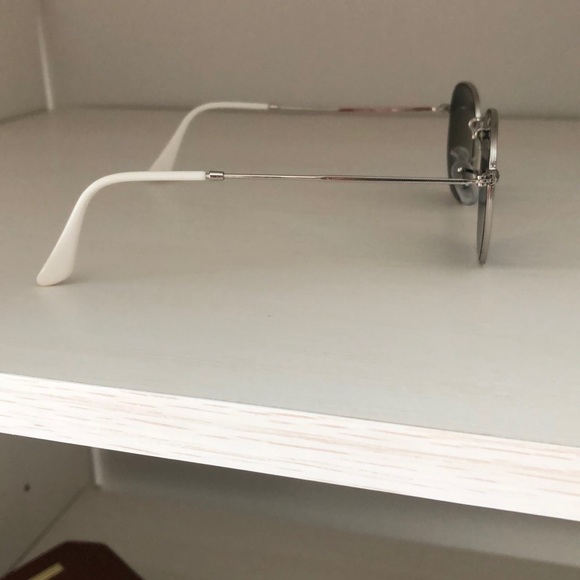 Ray Bans - Picture 3 of 5